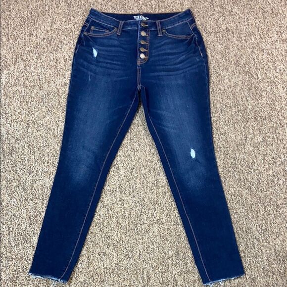 Time And Tru High Rise Curve Blue Skinny Jeans with Whiskering and Fading Sz 6 - Picture 2 of 8